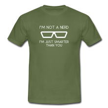 Lade das Bild in den Galerie-Viewer, Smarter Than You T-Shirt Schwarz - military green
