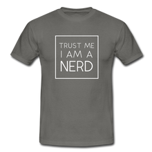 Lade das Bild in den Galerie-Viewer, Trust A Nerd T-Shirt Schwarz - Graphite
